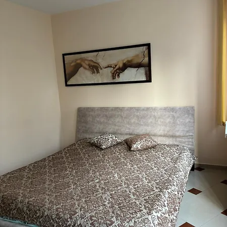 студио 2 아파트