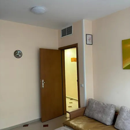 студио 2 Apartament